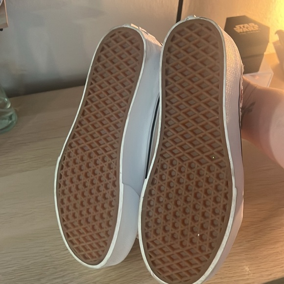 Vans Women’s Platform Sneakers - Like new - Sz8.5 - Picture 5 of 5